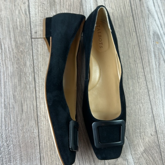 Like new Perfect Talbots suede black buckle flat 9.5 - Picture 4 of 6